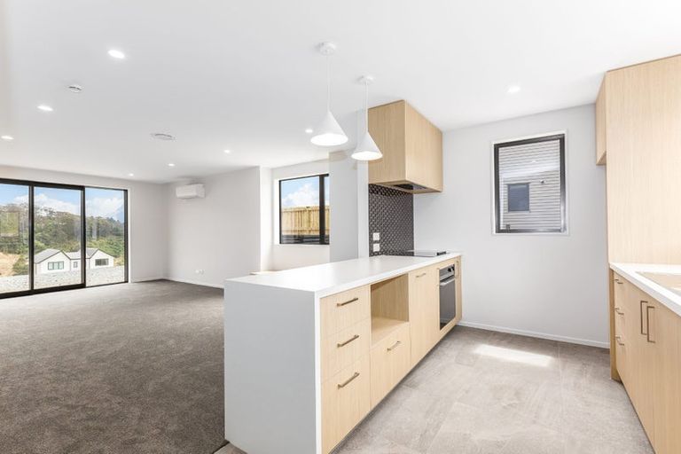 Photo of property in 56 Oakum Road, Whitby, 5024