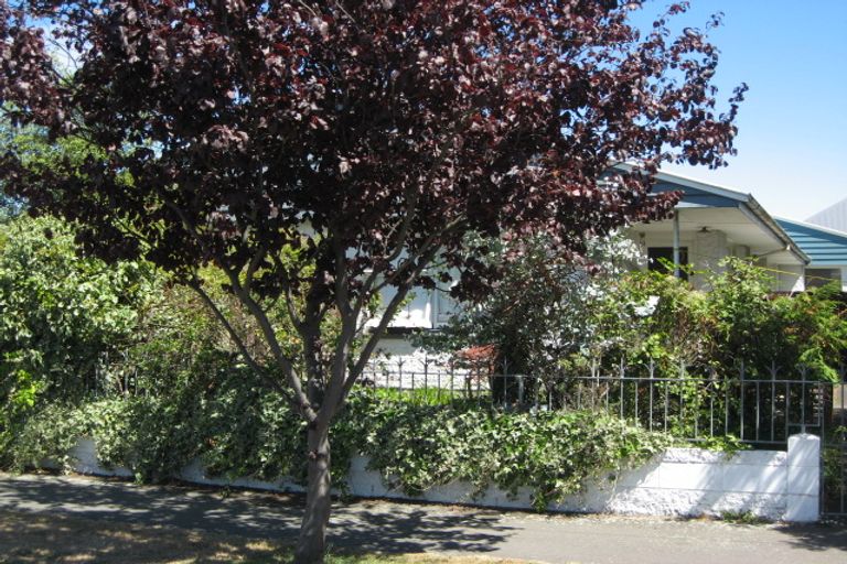 Photo of property in 2/11 Lindsay Street, St Albans, Christchurch, 8014