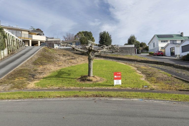 Photo of property in 13 Acacia Place, Bell Block, New Plymouth, 4312
