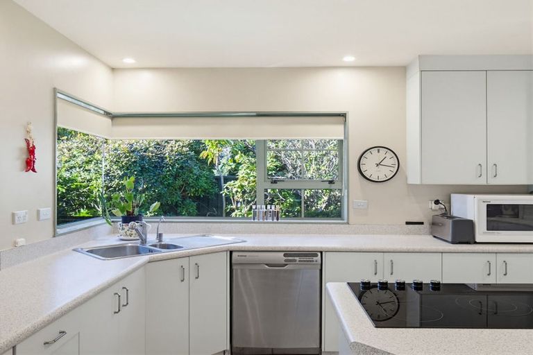 Photo of property in 14 Holdsworth Drive, Otamatea, Whanganui, 4500