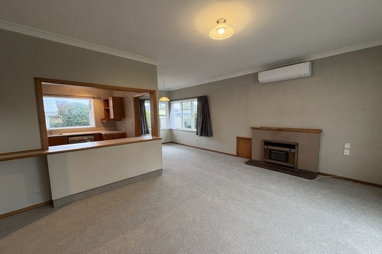 Photo of property in 17 Howard Road, Taradale, Napier, 4112