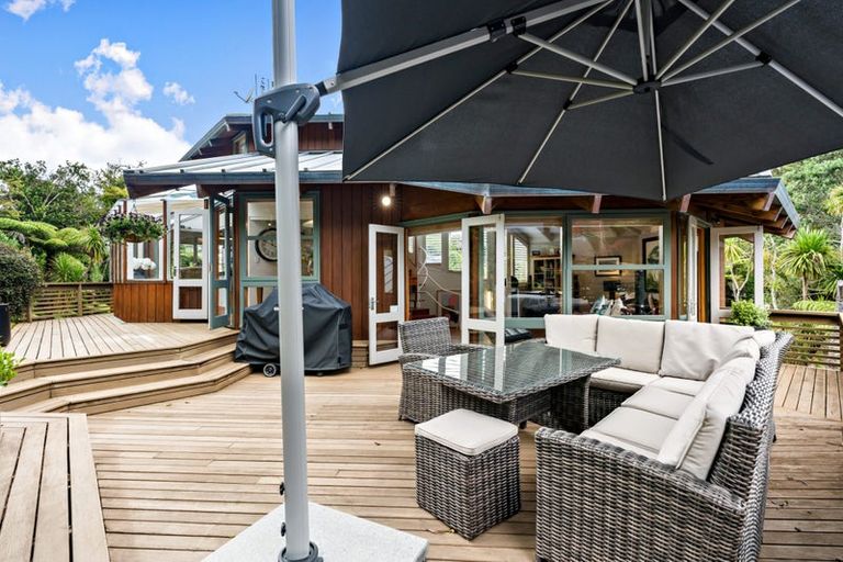Photo of property in 50 Braemar Road, Castor Bay, Auckland, 0620
