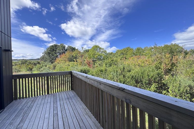 Photo of property in 88 Arran Drive, Orewa, 0931