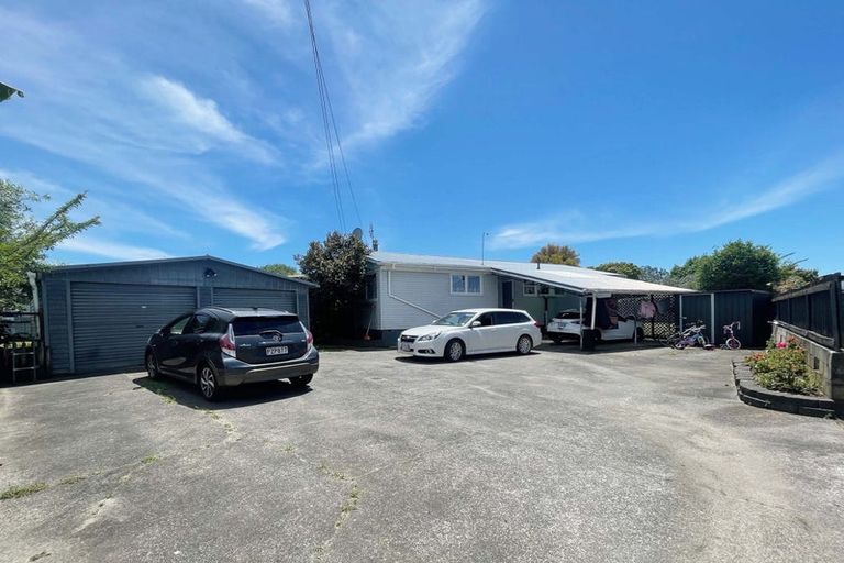 Photo of property in 65 Cargill Street, Papakura, 2110