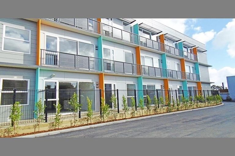 Photo of property in 19 Charles Street, Papatoetoe, Auckland, 2025