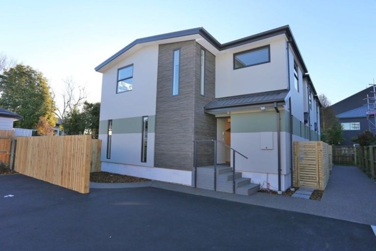 Photo of property in 215 Peterborough Street, Christchurch Central, Christchurch, 8013
