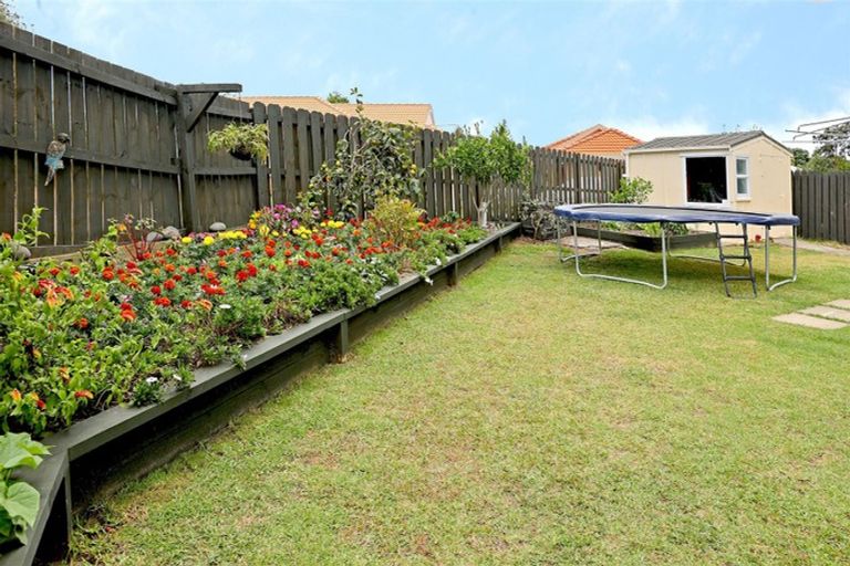 Photo of property in 26 Martin Jugum Lane, Ranui, Auckland, 0612