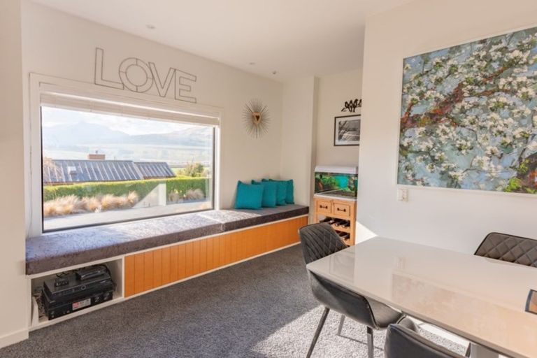 Photo of property in 27 Rannoch Drive, Jacks Point, Queenstown, 9371