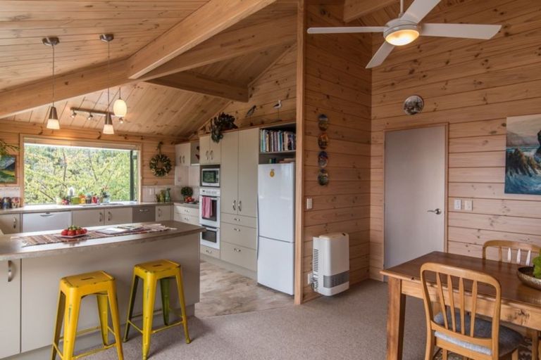 Photo of property in 53d Kotare Street, Waikanae, 5036