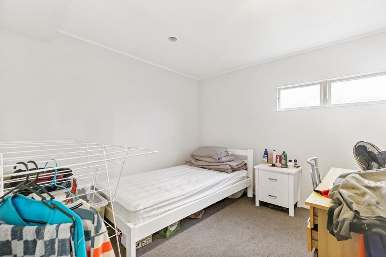 Photo of property in 44b Edgeworth Road, Glenfield, Auckland, 0629