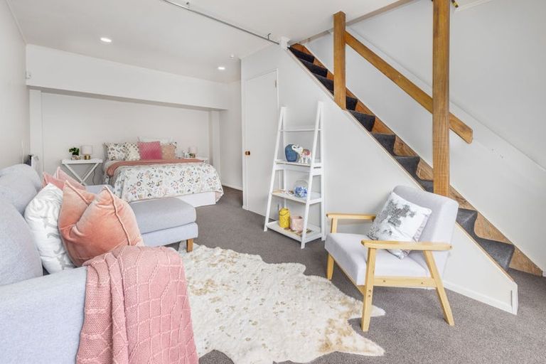 Photo of property in 12 Hollis Road, Paraparaumu Beach, Paraparaumu, 5032