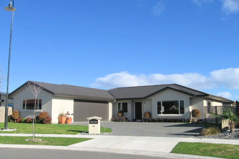 Photo of property in 18 Blythfield Place, Taradale, Napier, 4112
