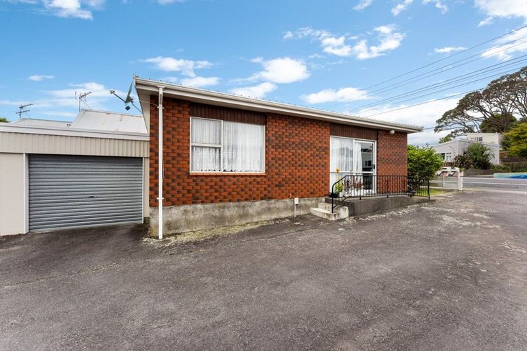 Photo of property in 127 Lemon Street, New Plymouth, 4312