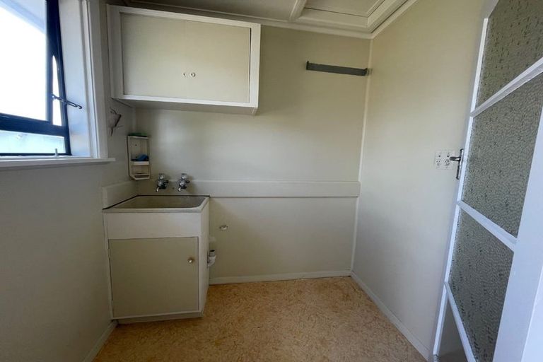 Photo of property in 1/50 Tawa Crescent, Manurewa, Auckland, 2102