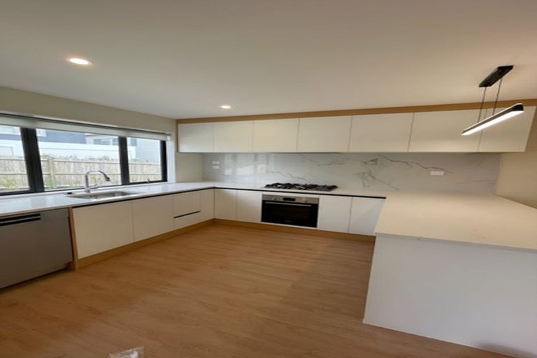Photo of property in 14 Fortyfoot Lane, Sunnyhills, Auckland, 2010