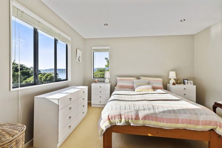 Photo of property in 10a Fettes Crescent, Seatoun, Wellington, 6022