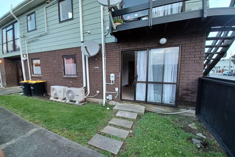 Photo of property in 615u1 Evans Bay Parade, Kilbirnie, Wellington, 6022