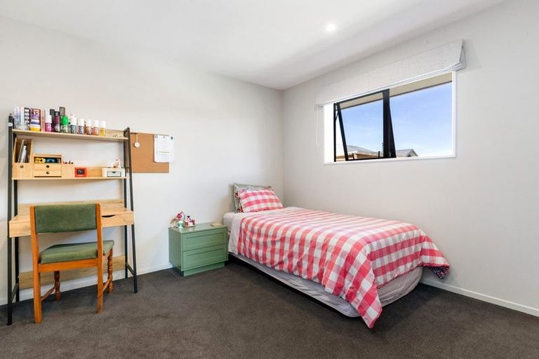 Photo of property in 9 Greenwood Place, Amberley, 7410