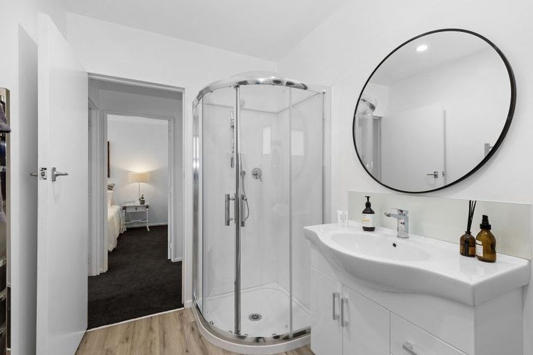 Photo of property in 71m Randwick Crescent, Moera, Lower Hutt, 5010