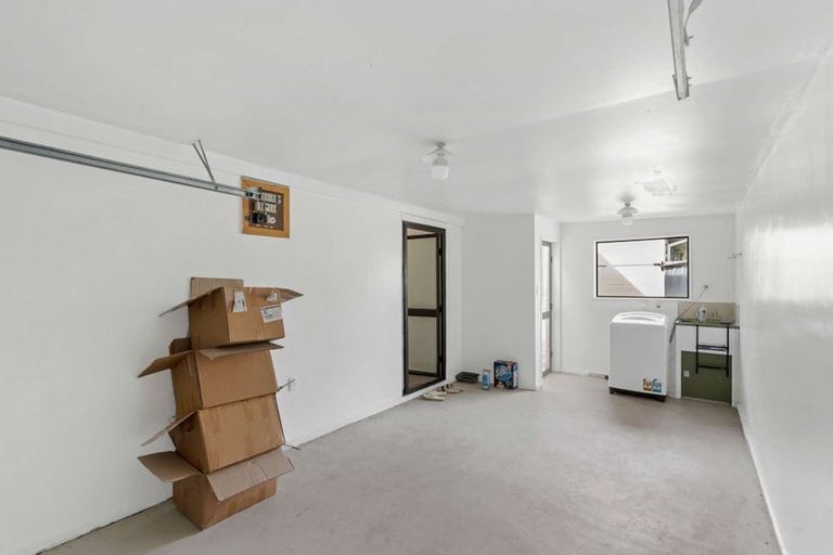 Photo of property in 33 Middleton Road, Upper Riccarton, Christchurch, 8041