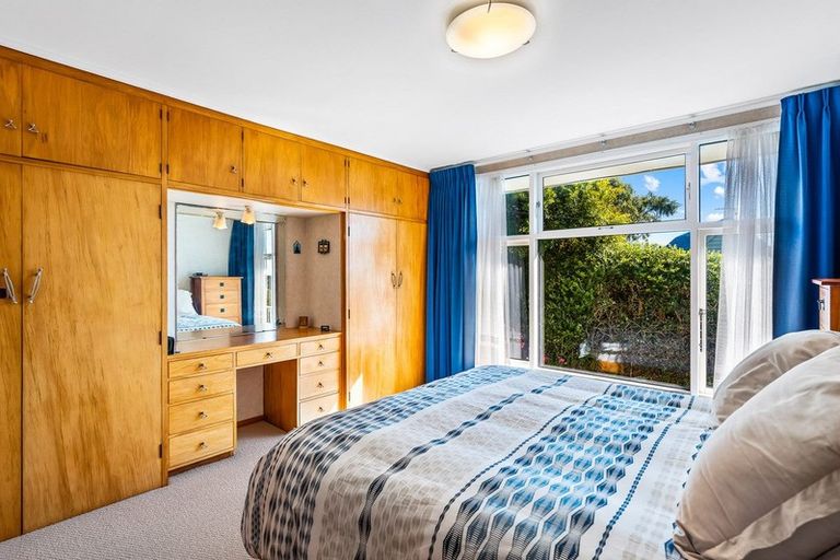 Photo of property in 18 Rua Road, Paraparaumu Beach, Paraparaumu, 5032
