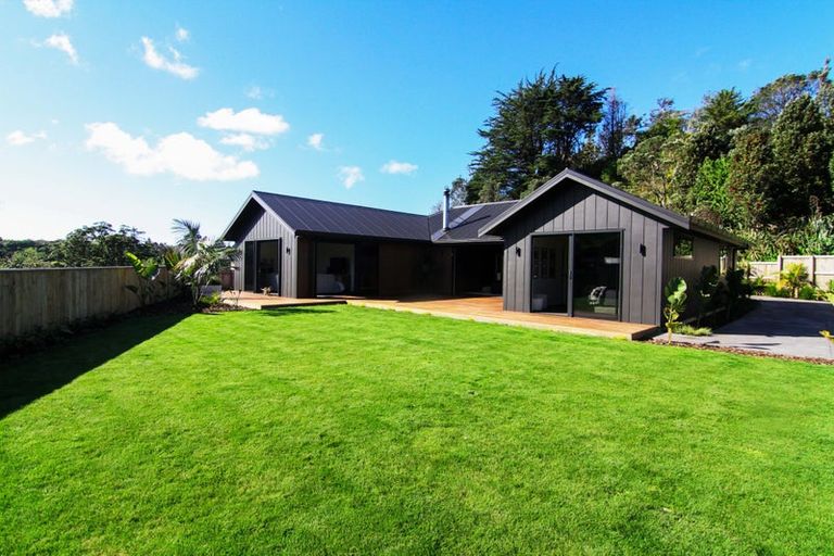 Photo of property in 7 Kohatu Boulder Way, Welbourn, New Plymouth, 4310