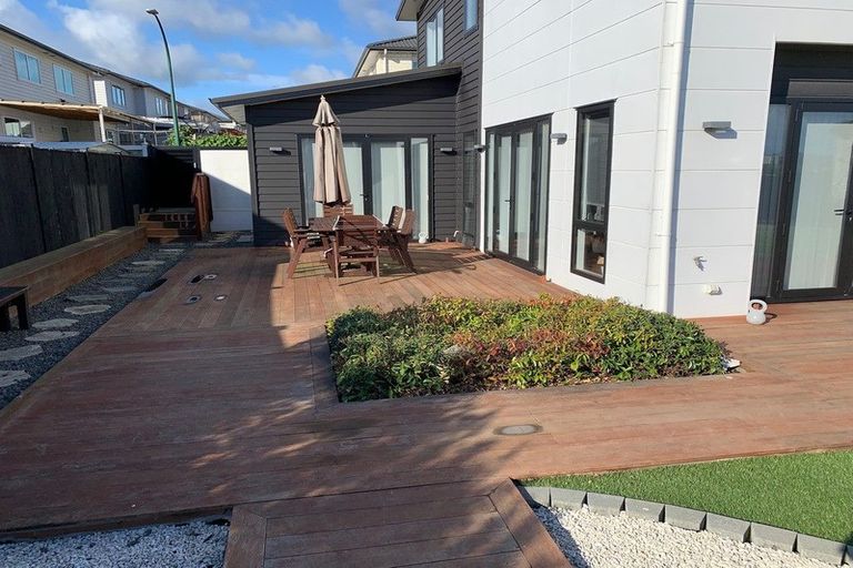 Photo of property in 10 Kerrykeel Drive, Flat Bush, Auckland, 2019