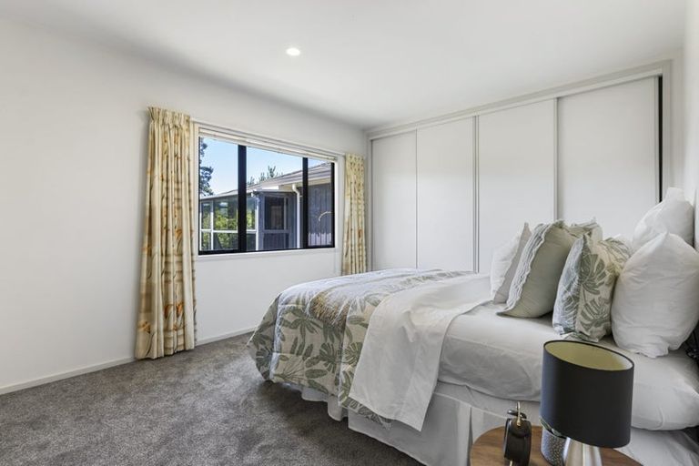 Photo of property in 70a Kirton Drive, Riverstone Terraces, Upper Hutt, 5018