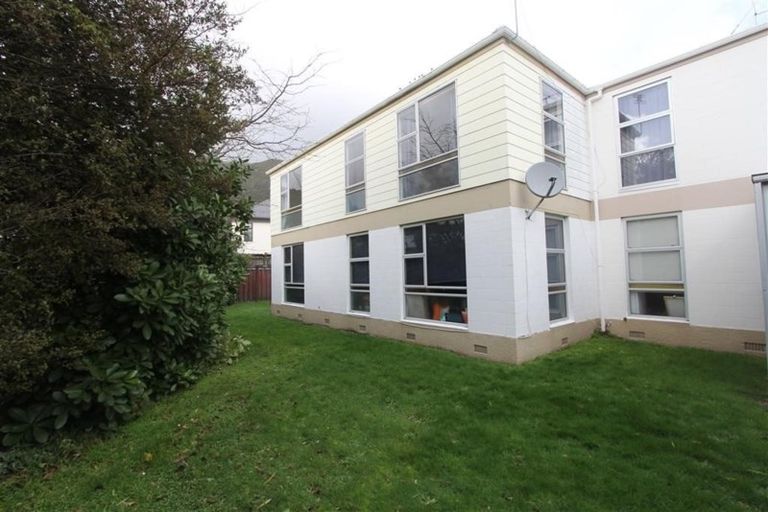 Photo of property in 6/154 Whites Line East, Waiwhetu, Lower Hutt, 5010