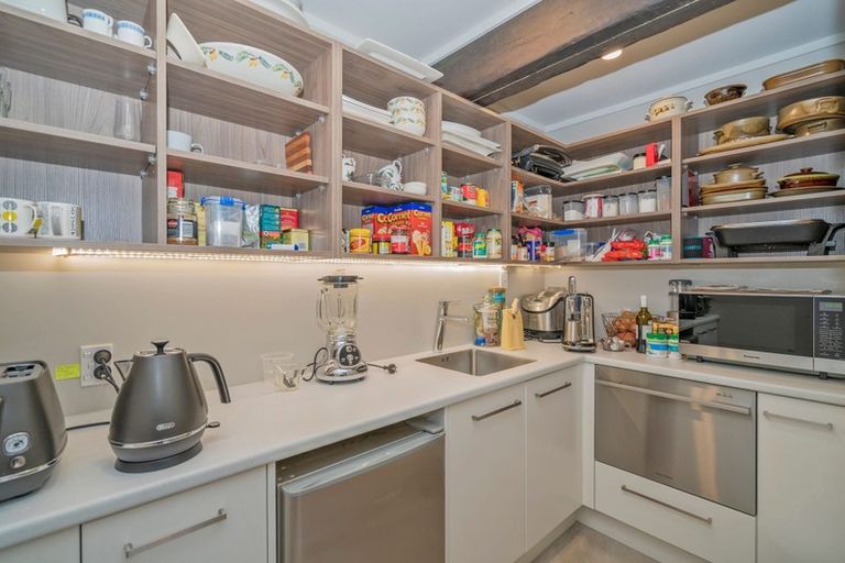 Photo of property in 5 Laura Place, Whitianga, 3510