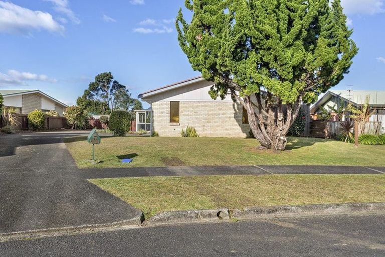 Photo of property in 12 Cypress Gardens Place, Onerahi, Whangarei, 0110
