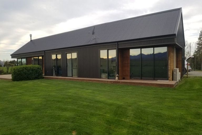 Photo of property in 48 Sherwood Road, Makikihi, Waimate, 7978