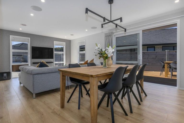 Photo of property in 44 Tradewinds Drive, Whitby, Porirua, 5024