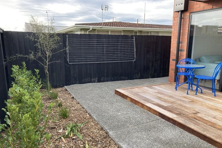 Photo of property in 52a Picton Avenue, Riccarton, Christchurch, 8011