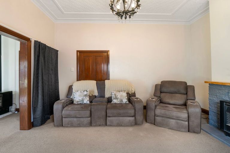 Photo of property in 102 Gonville Avenue, Gonville, Whanganui, 4501