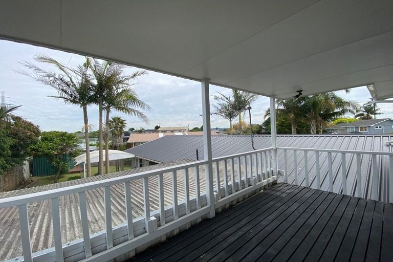 Photo of property in 11 Bexley Place, Pahurehure, Papakura, 2113
