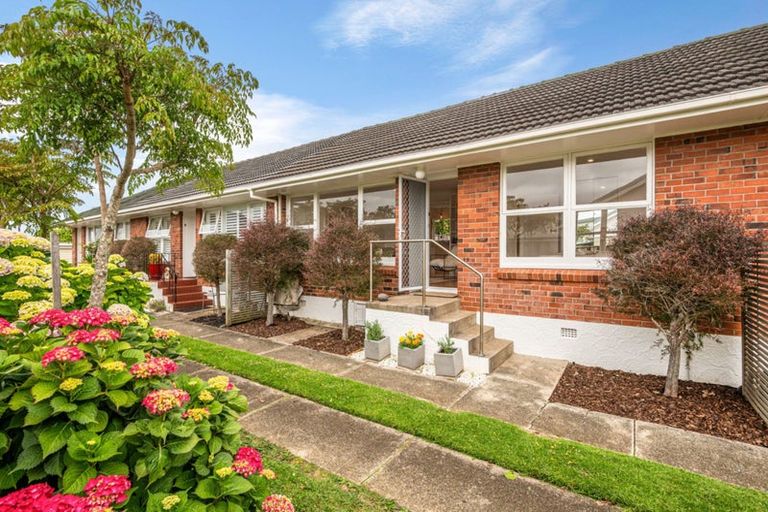Photo of property in 3/17 Saltburn Road, Milford, Auckland, 0620