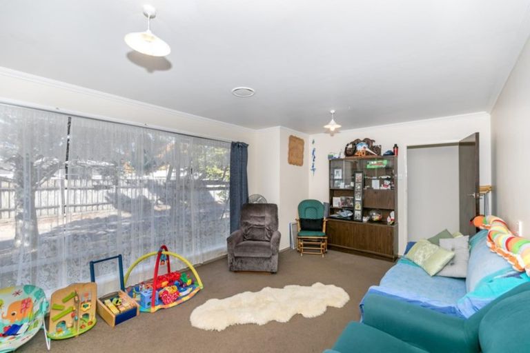 Photo of property in 21 Brookbank Place, Glenview, Hamilton, 3206