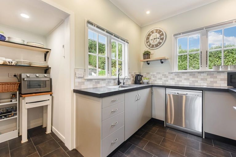 Photo of property in 13 Franklyn Street, Nelson South, Nelson, 7010