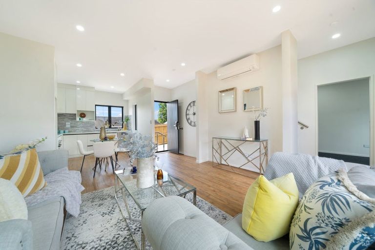 Photo of property in 21 Parker Avenue, New Lynn, Auckland, 0600
