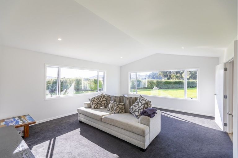 Photo of property in 62 River Road, Otane, Waipawa, 4271