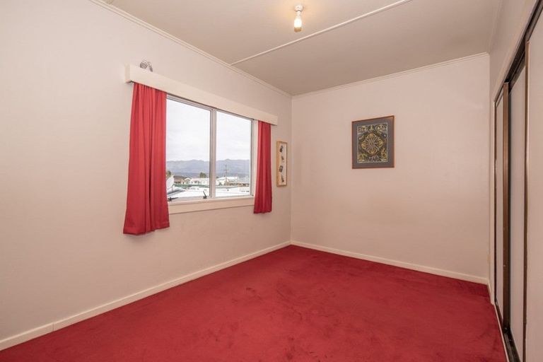 Photo of property in 79 Russell Street, Westport, 7825