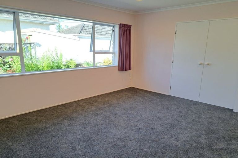 Photo of property in 148 Tukapa Street, Westown, New Plymouth, 4310
