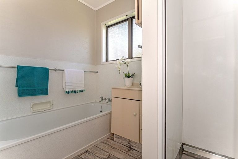 Photo of property in 325 Stout Street, Riverdale, Gisborne, 4010