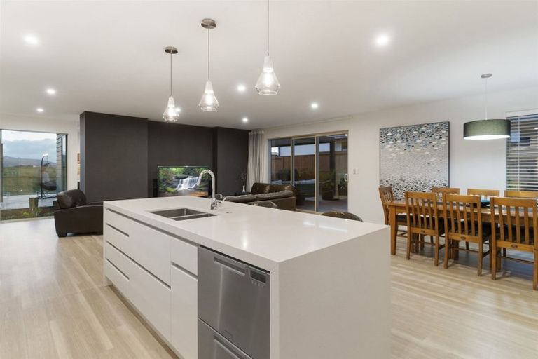Photo of property in 3 Senecio Way, Papamoa Beach, Papamoa, 3118