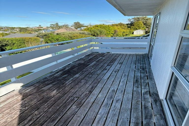 Photo of property in 23 Stapleford Crescent, Browns Bay, Auckland, 0630