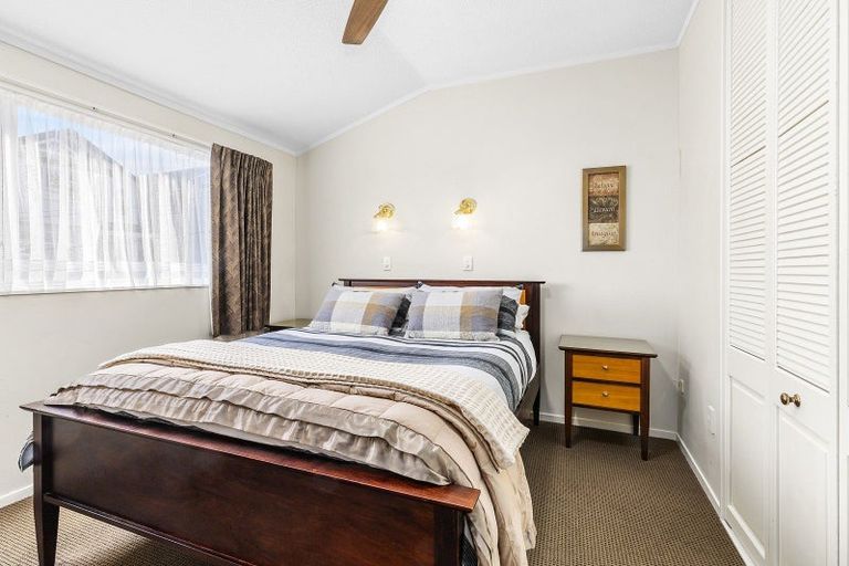 Photo of property in 44b Roxburgh Street, Mount Victoria, Wellington, 6011