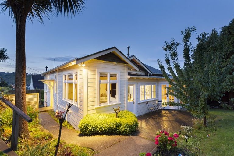 Photo of property in 15 Northview Crescent, Belleknowes, Dunedin, 9011