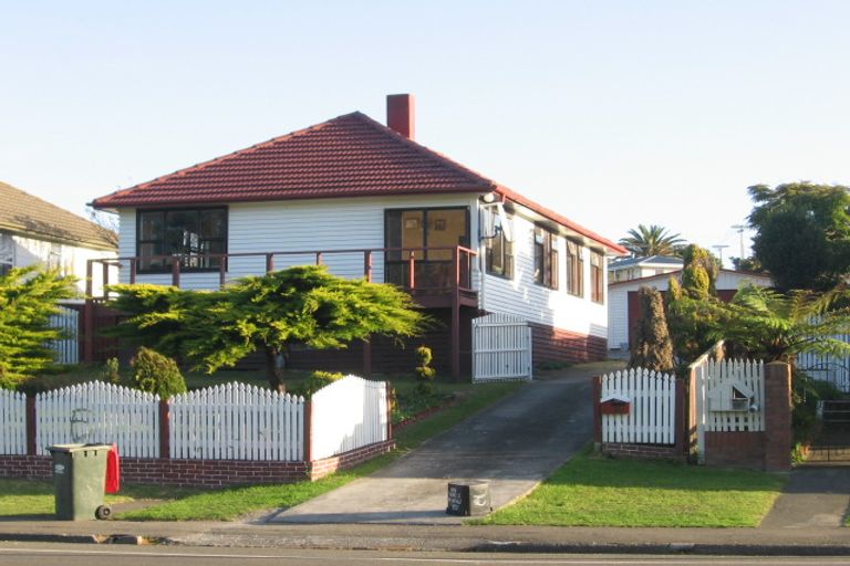 Photo of property in 132 Main Road, Titahi Bay, Porirua, 5022