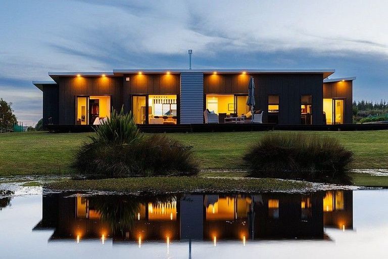 Photo of property in 36c Palmer Road, Foxton Beach, Foxton, 4891
